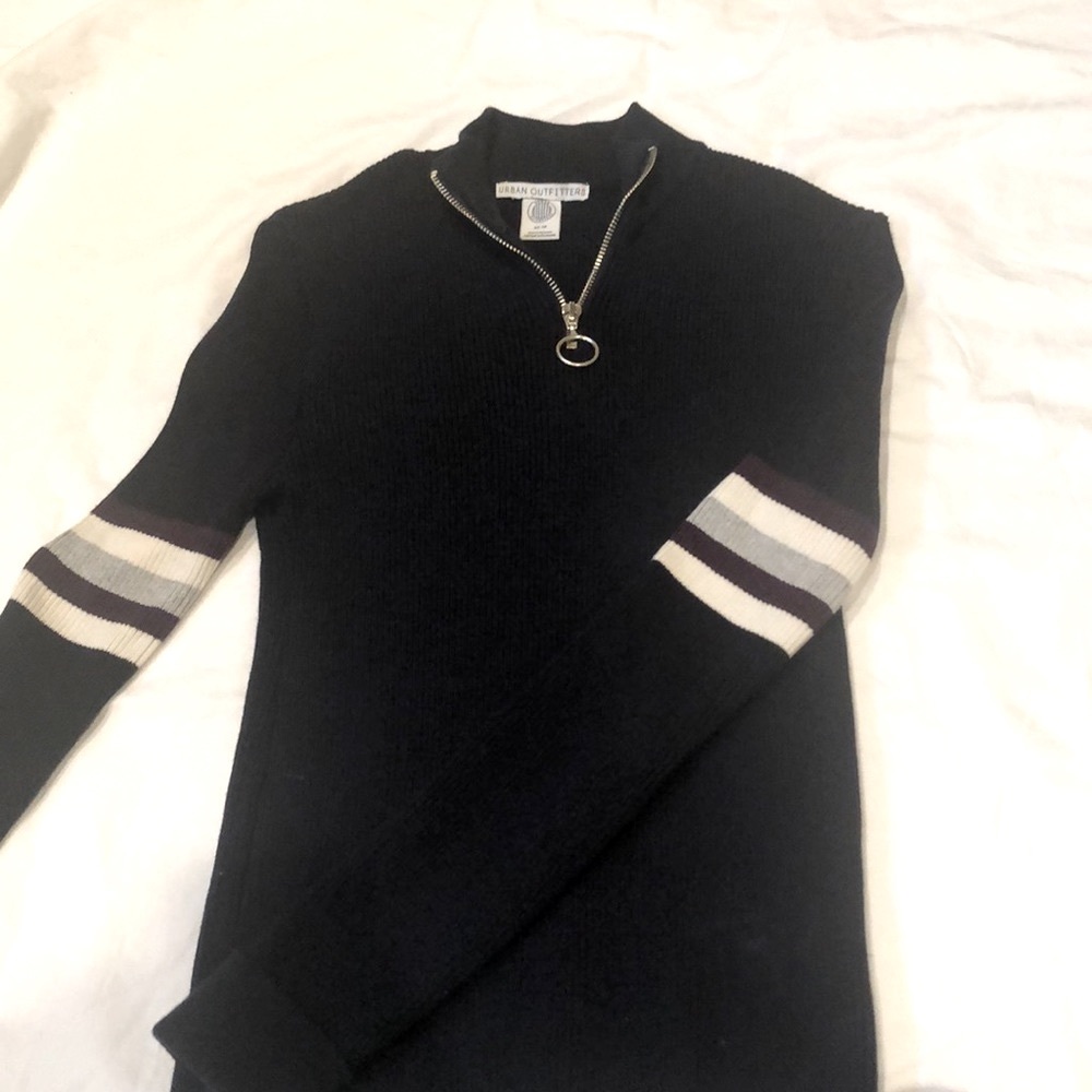 Urban Otfitters ribbed sweater, size XS